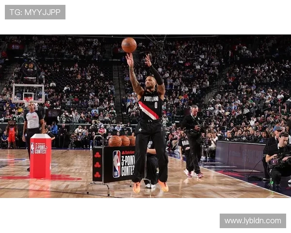 NBA 全明星周末:扣篮大赛与三分球大赛精华 NBA 全明星周末:扣篮大赛与三分球大赛精华